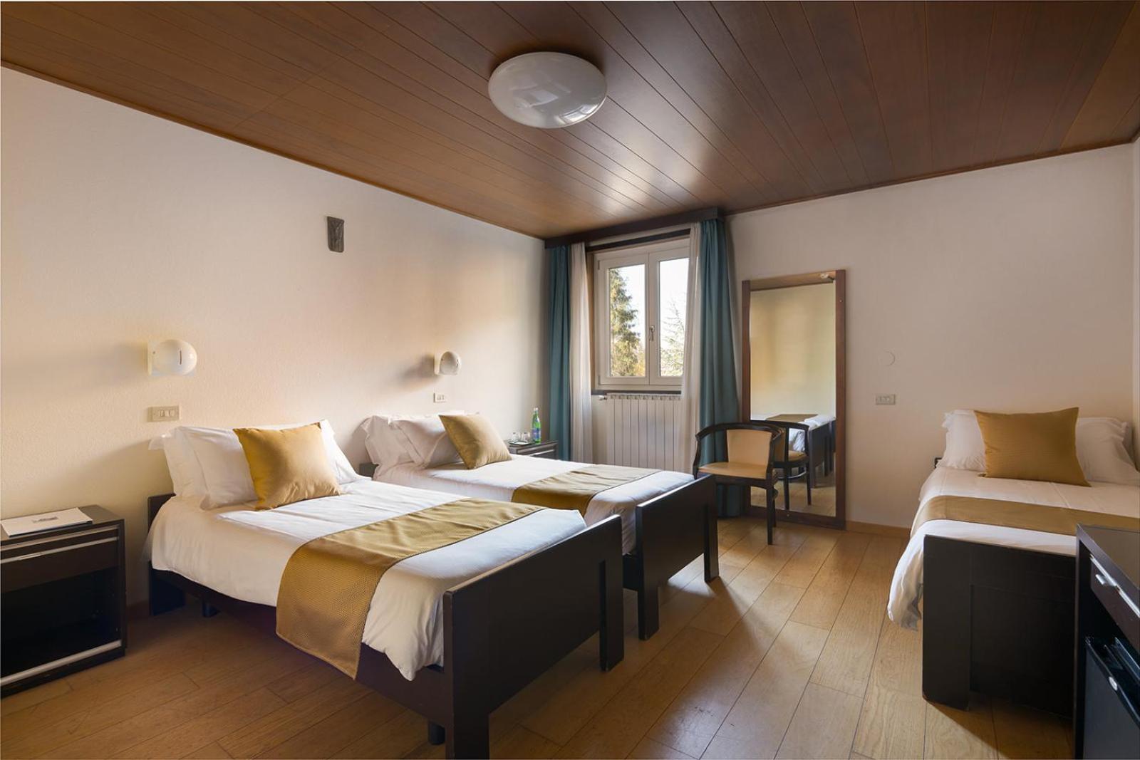 Hotel Mirella Ponte Di Legno Ngoại thất bức ảnh
