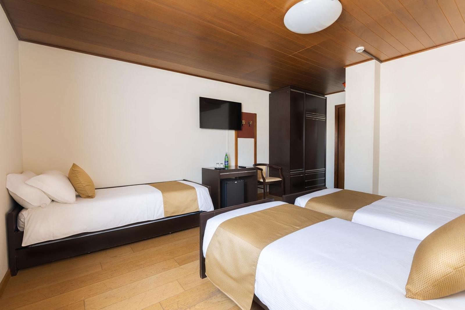 Hotel Mirella Ponte Di Legno Ngoại thất bức ảnh